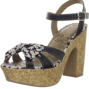 Platform sandals